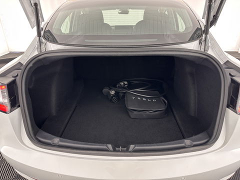 Tesla Model 3 Standard RWD Plus 60 kWh [ 3-Fase ] (INCL-BTW) Aut. *PANO | AUTO-PILOT | LUXURY-LEATHER | KEYLESS | FULL-LED | MEMORY-PACK | SURROUND-VIEW | DAB | CARPLAY | DIGI-COCKPIT | LANE-ASSIST | COMFORT-SEATS | 18"ALU*