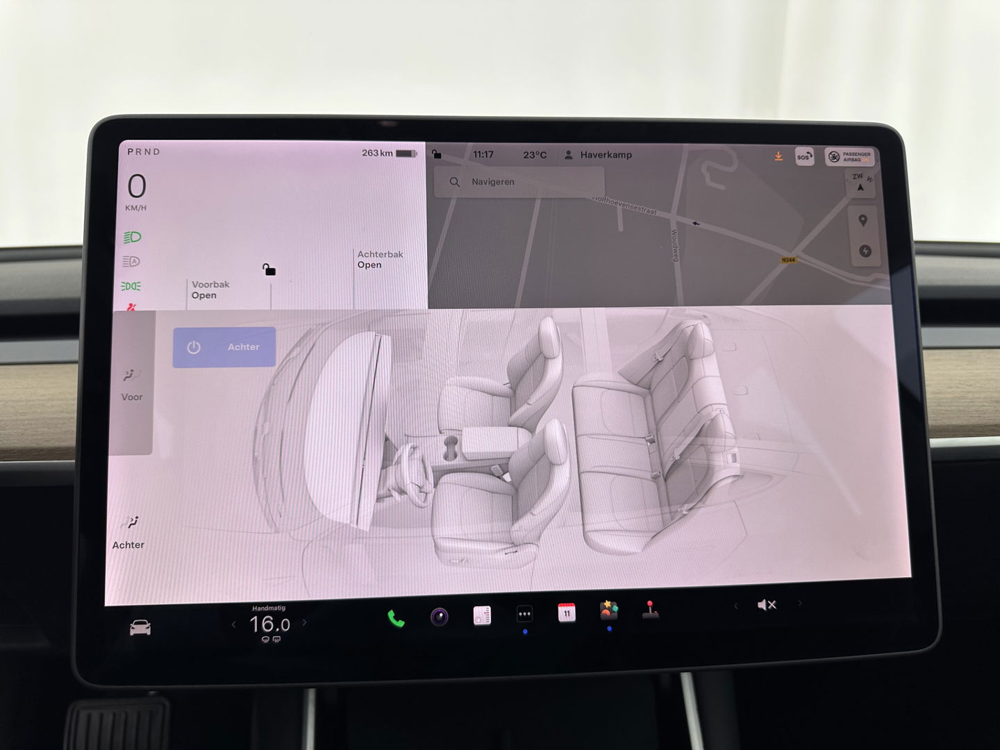 Tesla Model 3 Standard RWD Plus 60 kWh [ 3-Fase ] (INCL-BTW) Aut. *PANO | AUTO-PILOT | LUXURY-LEATHER | KEYLESS | FULL-LED | MEMORY-PACK | SURROUND-VIEW | DAB | CARPLAY | DIGI-COCKPIT | LANE-ASSIST | COMFORT-SEATS | 18"ALU*