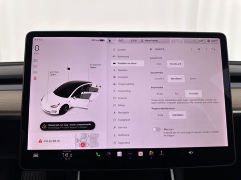 Tesla Model 3 Standard RWD Plus 60 kWh [ 3-Fase ] (INCL-BTW) Aut. *PANO | AUTO-PILOT | LUXURY-LEATHER | KEYLESS | FULL-LED | MEMORY-PACK | SURROUND-VIEW | DAB | CARPLAY | DIGI-COCKPIT | LANE-ASSIST | COMFORT-SEATS | 18"ALU*