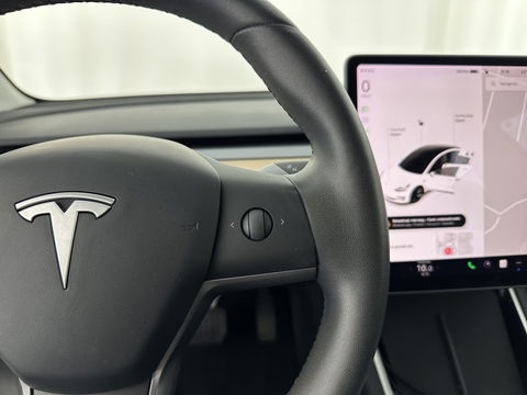Tesla Model 3 Standard RWD Plus 60 kWh [ 3-Fase ] (INCL-BTW) Aut. *PANO | AUTO-PILOT | LUXURY-LEATHER | KEYLESS | FULL-LED | MEMORY-PACK | SURROUND-VIEW | DAB | CARPLAY | DIGI-COCKPIT | LANE-ASSIST | COMFORT-SEATS | 18"ALU*