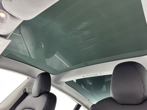 Tesla Model 3 Standard RWD Plus 60 kWh [ 3-Fase ] (INCL-BTW) Aut. *PANO | AUTO-PILOT | LUXURY-LEATHER | KEYLESS | FULL-LED | MEMORY-PACK | SURROUND-VIEW | DAB | CARPLAY | DIGI-COCKPIT | LANE-ASSIST | COMFORT-SEATS | 18"ALU*