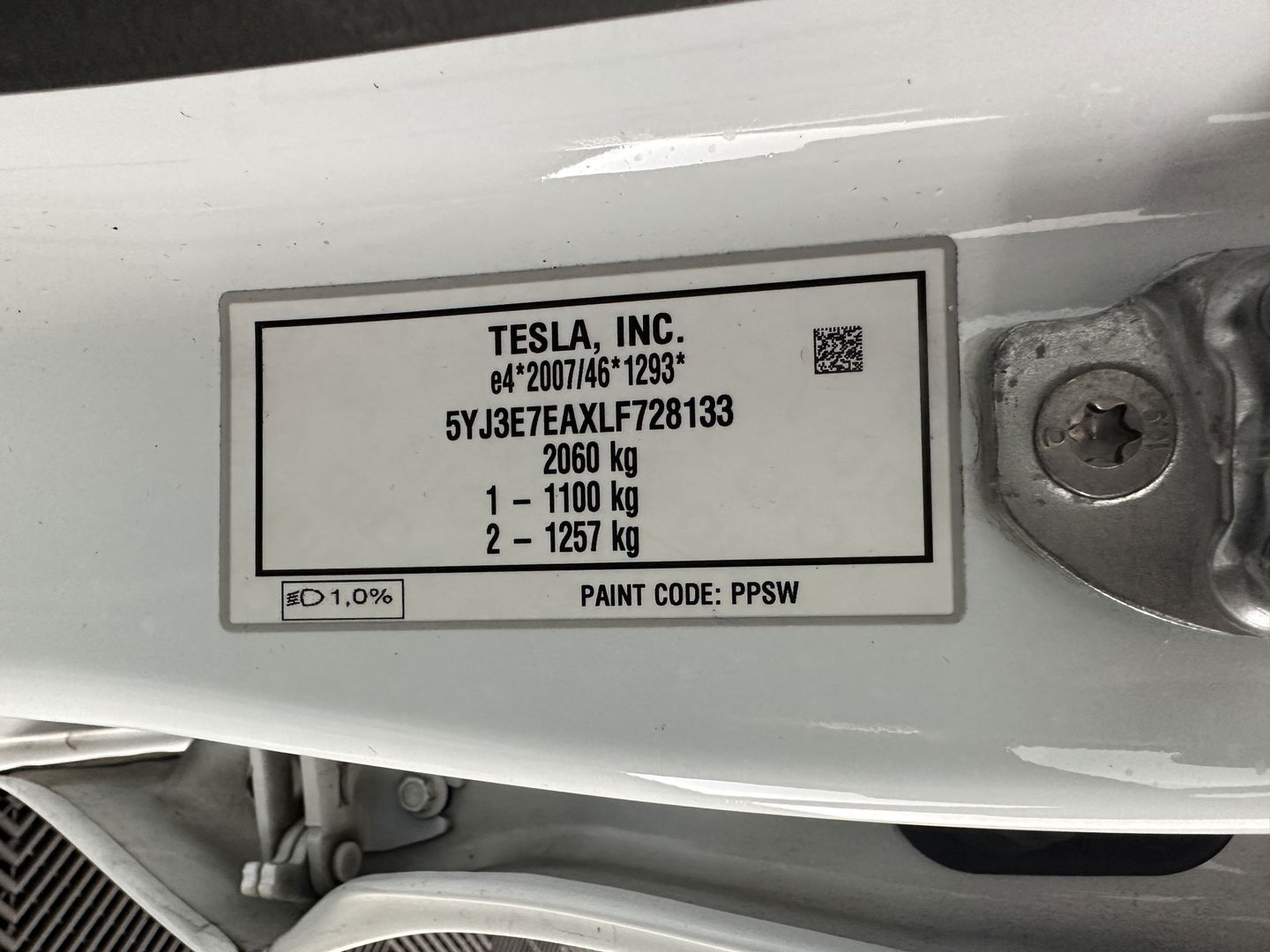 Tesla Model 3 Standard RWD Plus 60 kWh [ 3-Fase ] (INCL-BTW) Aut. *PANO | AUTO-PILOT | LUXURY-LEATHER | KEYLESS | FULL-LED | MEMORY-PACK | SURROUND-VIEW | DAB | CARPLAY | DIGI-COCKPIT | LANE-ASSIST | COMFORT-SEATS | 18"ALU*