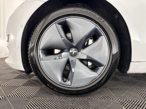 Tesla Model 3 Standard RWD Plus 60 kWh [ 3-Fase ] (INCL-BTW) Aut. *PANO | AUTO-PILOT | LUXURY-LEATHER | KEYLESS | FULL-LED | MEMORY-PACK | SURROUND-VIEW | DAB | CARPLAY | DIGI-COCKPIT | LANE-ASSIST | COMFORT-SEATS | 18"ALU*
