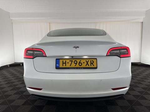 Tesla Model 3 Standard RWD Plus 60 kWh [ 3-Fase ] (INCL-BTW) Aut. *PANO | AUTO-PILOT | LUXURY-LEATHER | KEYLESS | FULL-LED | MEMORY-PACK | SURROUND-VIEW | DAB | CARPLAY | DIGI-COCKPIT | LANE-ASSIST | COMFORT-SEATS | 18"ALU*