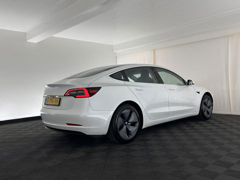 Tesla Model 3 Standard RWD Plus 60 kWh [ 3-Fase ] (INCL-BTW) Aut. *PANO | AUTO-PILOT | LUXURY-LEATHER | KEYLESS | FULL-LED | MEMORY-PACK | SURROUND-VIEW | DAB | CARPLAY | DIGI-COCKPIT | LANE-ASSIST | COMFORT-SEATS | 18"ALU*