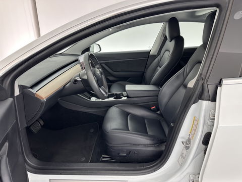 Tesla Model 3 Standard RWD Plus 60 kWh [ 3-Fase ] (INCL-BTW) Aut. *PANO | AUTO-PILOT | LUXURY-LEATHER | KEYLESS | FULL-LED | MEMORY-PACK | SURROUND-VIEW | DAB | CARPLAY | DIGI-COCKPIT | LANE-ASSIST | COMFORT-SEATS | 18"ALU*