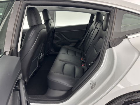 Tesla Model 3 Standard RWD Plus 60 kWh [ 3-Fase ] (INCL-BTW) Aut. *PANO | AUTO-PILOT | LUXURY-LEATHER | KEYLESS | FULL-LED | MEMORY-PACK | SURROUND-VIEW | DAB | CARPLAY | DIGI-COCKPIT | LANE-ASSIST | COMFORT-SEATS | 18"ALU*