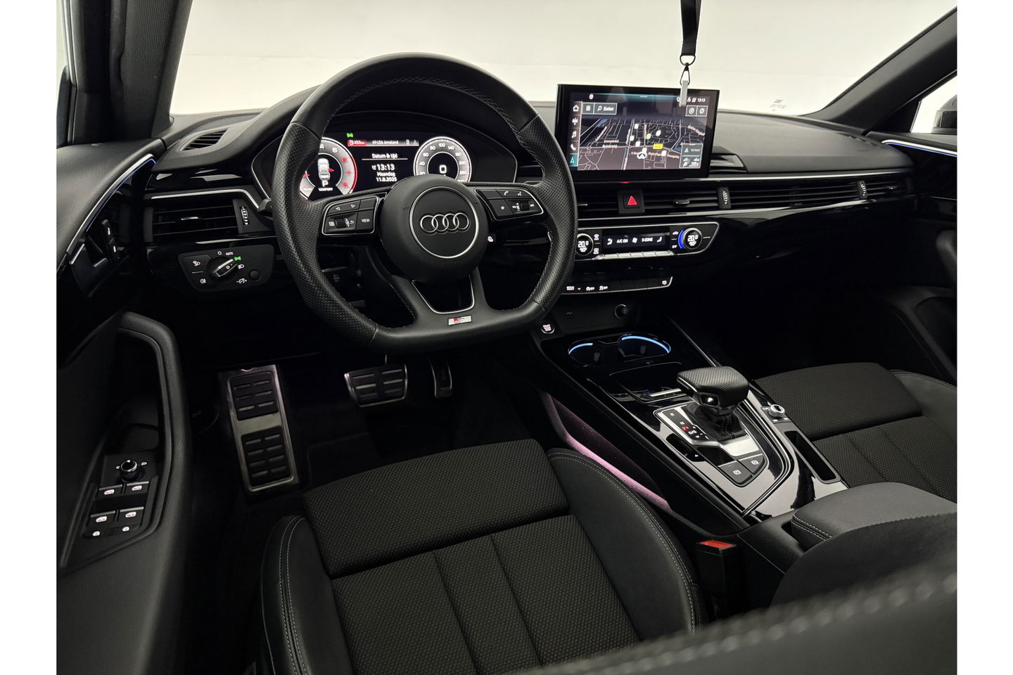 Audi A4 35 TFSI 150PK S-Line LED Virtual Sfeer Carplay Clima Cruise Navi PDC 18''LMV