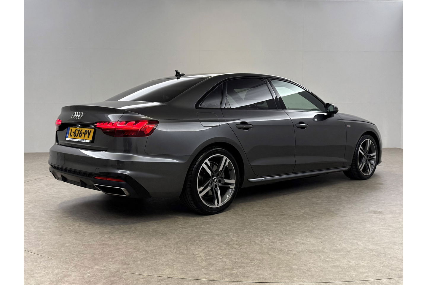 Audi A4 35 TFSI 150PK S-Line LED Virtual Sfeer Carplay Clima Cruise Navi PDC 18''LMV