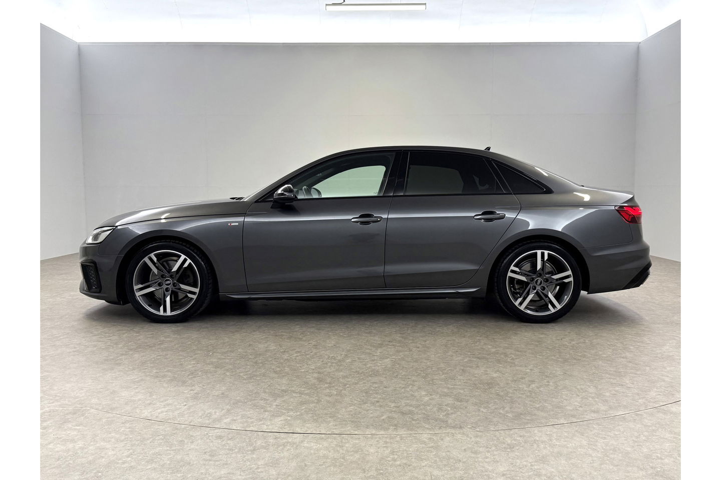 Audi A4 35 TFSI 150PK S-Line LED Virtual Sfeer Carplay Clima Cruise Navi PDC 18''LMV