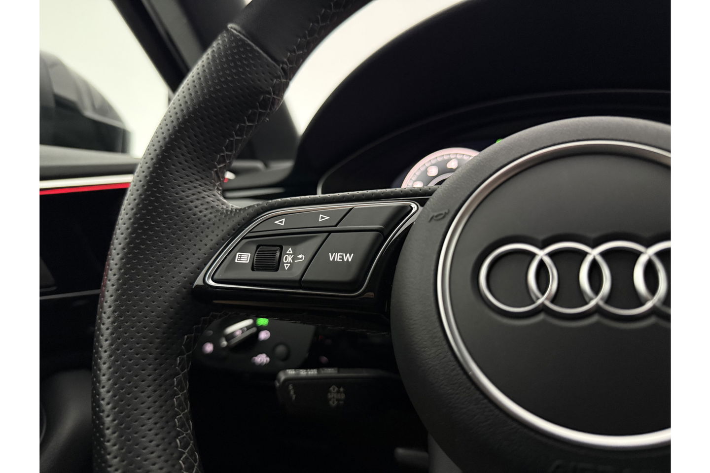 Audi A4 35 TFSI 150PK S-Line LED Virtual Sfeer Carplay Clima Cruise Navi PDC 18''LMV
