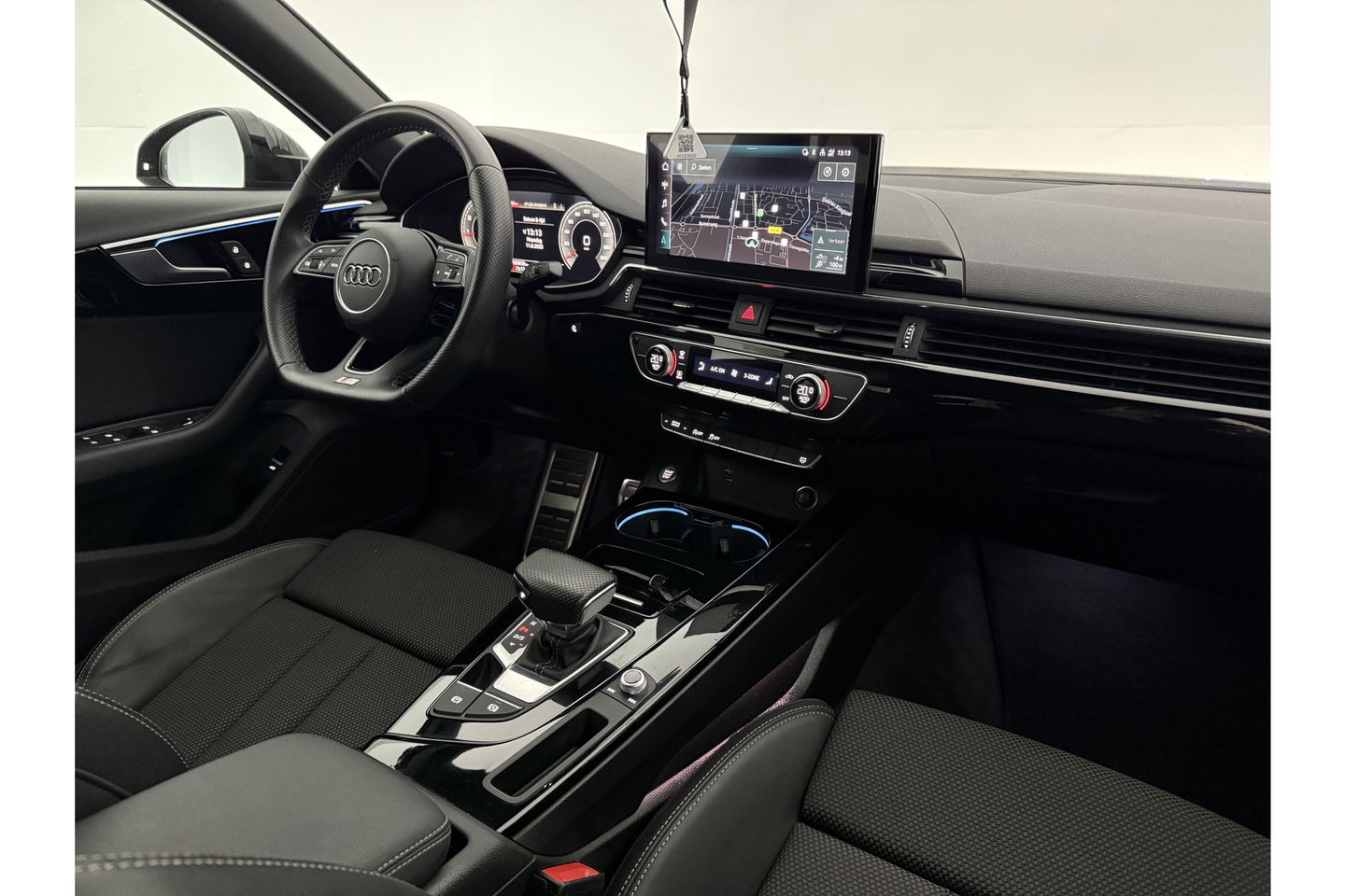 Audi A4 35 TFSI 150PK S-Line LED Virtual Sfeer Carplay Clima Cruise Navi PDC 18''LMV