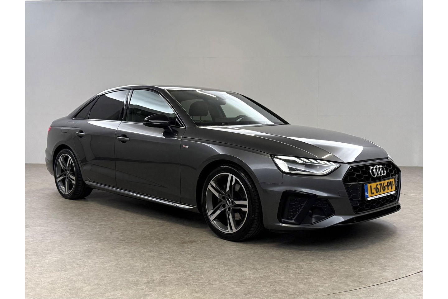 Audi A4 35 TFSI 150PK S-Line LED Virtual Sfeer Carplay Clima Cruise Navi PDC 18''LMV