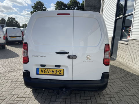 Peugeot Partner 1.5 BlueHDI Premium / vaste prijs rijklaar € 12.750 ex btw / lease vanaf € 215 / euro 6 diesel / bpm vrij / airco / cruise / trekhaak / schuifdeur !