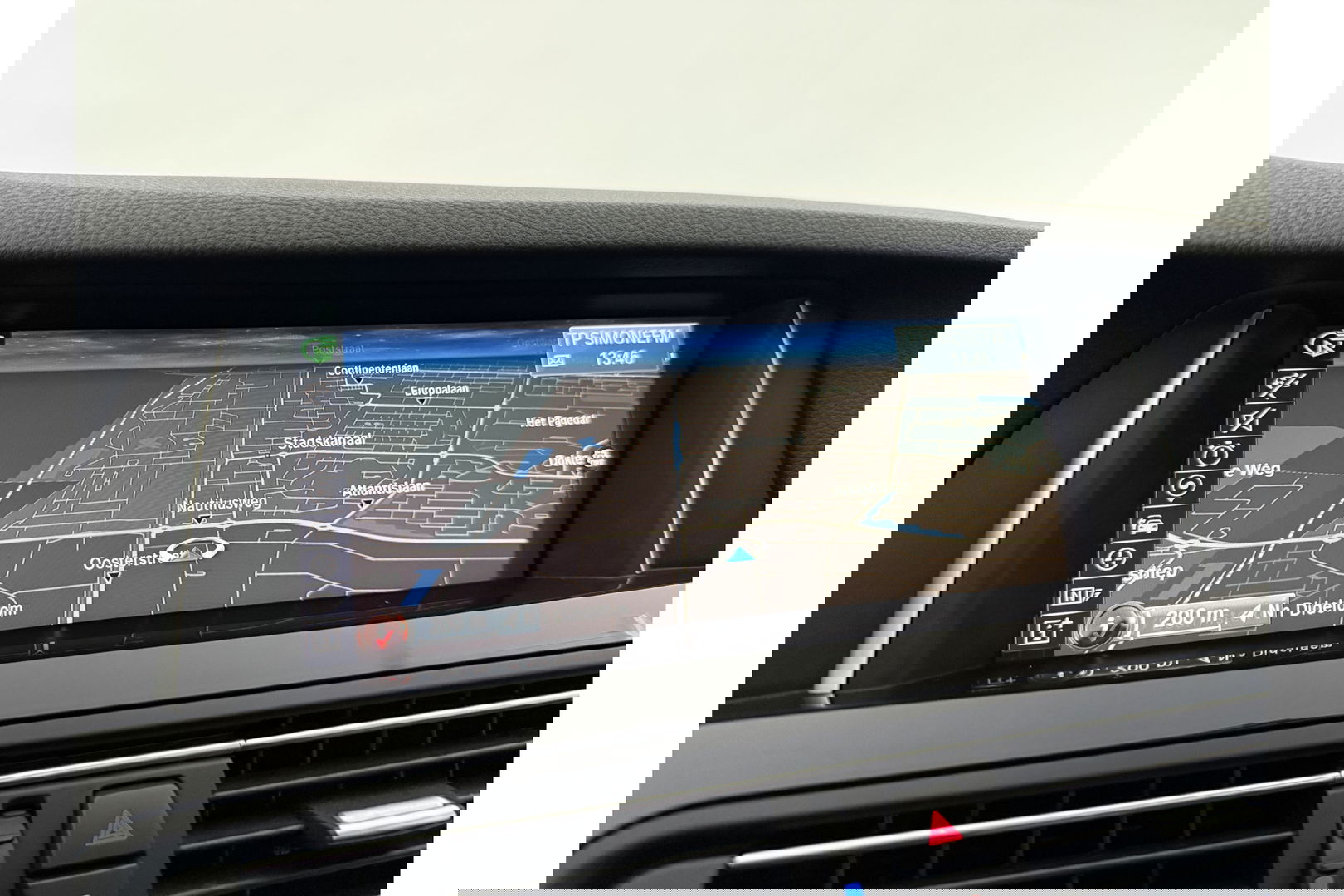 BMW 5 Serie 520i M Sport 184PK Pano LED Camera Clima Head up Display Memory Virtual Navi PDC Leder 19"LMV