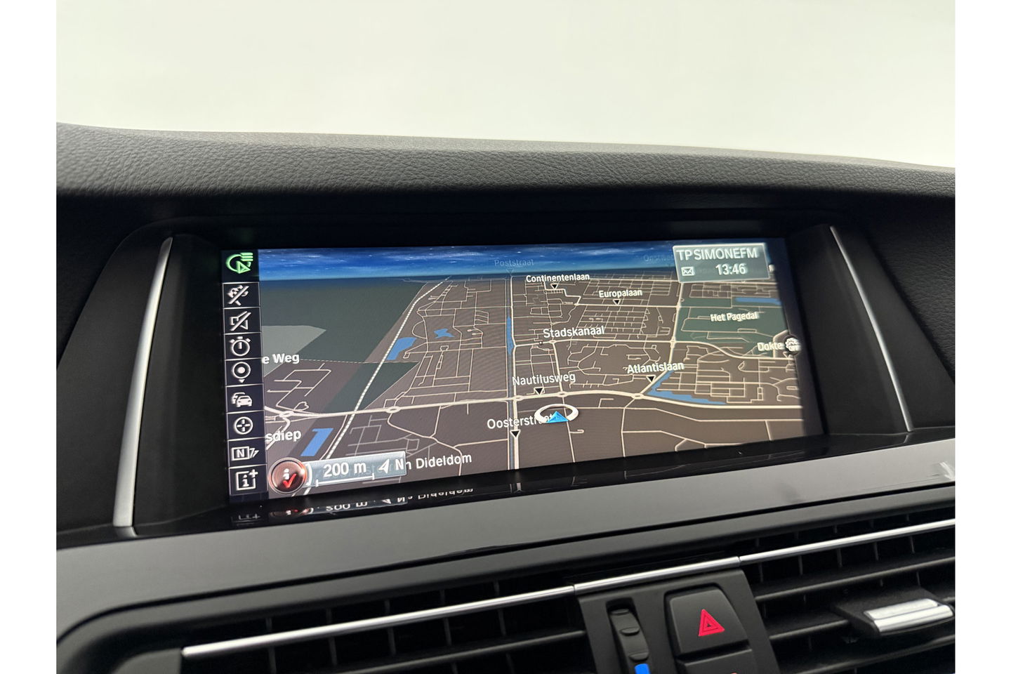 BMW 5 Serie 520i M Sport 184PK Pano LED Camera Clima Head up Display Memory Virtual Navi PDC Leder 19"LMV