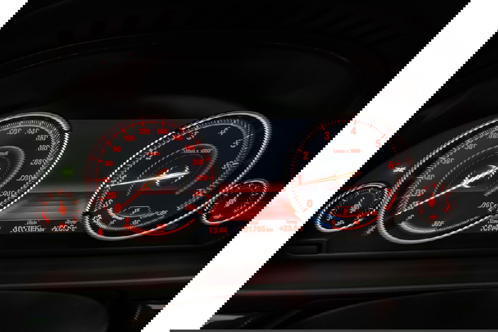 BMW 5 Serie 520i M Sport 184PK Pano LED Camera Clima Head up Display Memory Virtual Navi PDC Leder 19"LMV