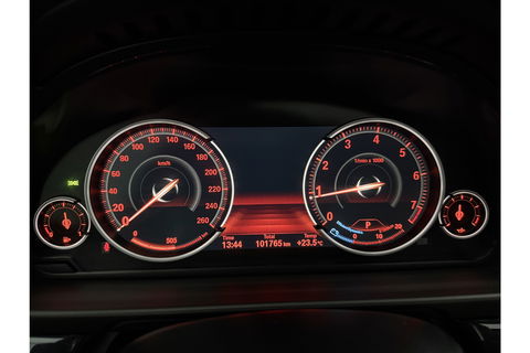 BMW 5 Serie 520i M Sport 184PK Pano LED Camera Clima Head up Display Memory Virtual Navi PDC Leder 19"LMV