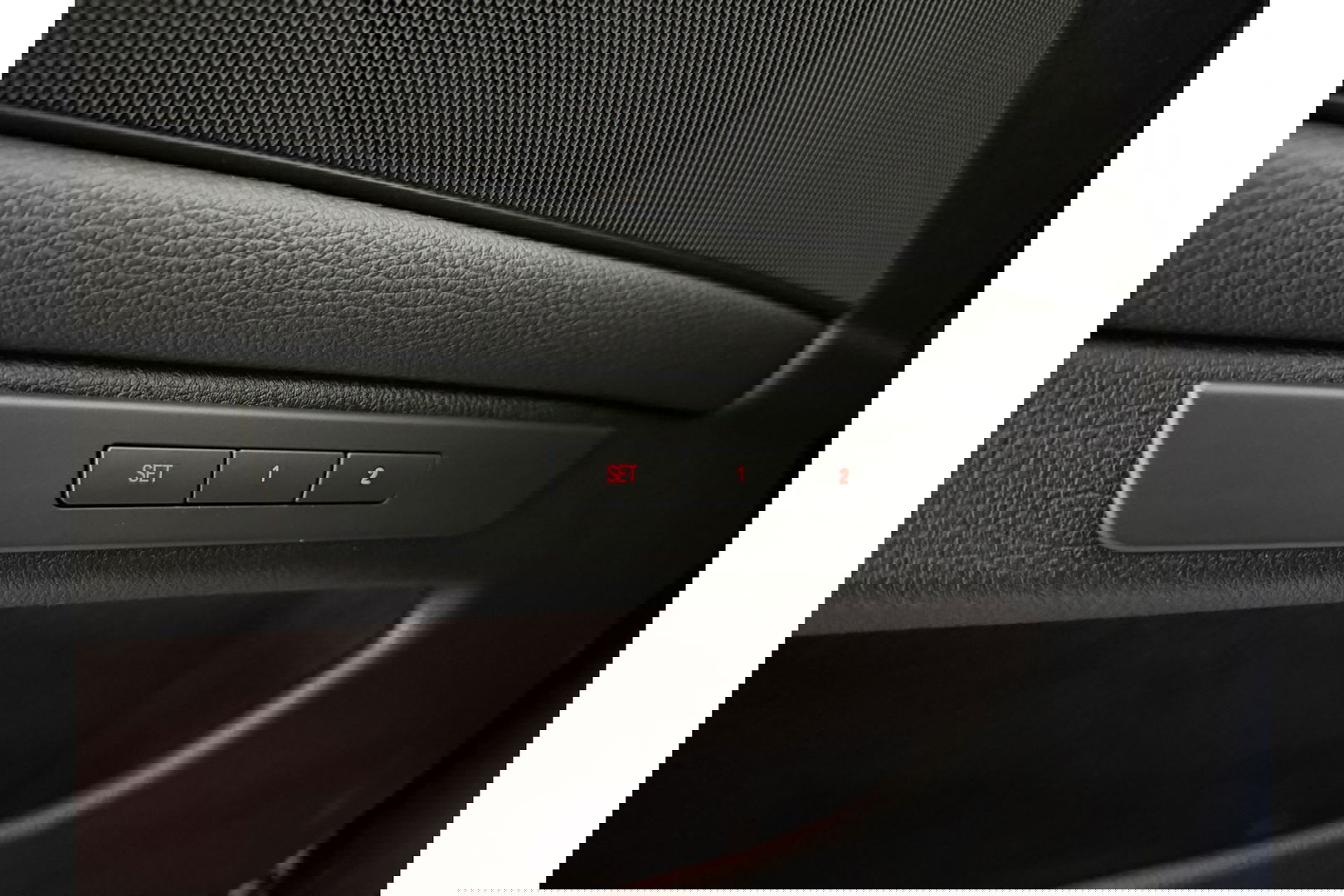 BMW 5 Serie 520i M Sport 184PK Pano LED Camera Clima Head up Display Memory Virtual Navi PDC Leder 19"LMV