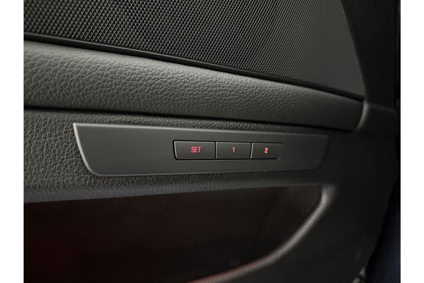 BMW 5 Serie 520i M Sport 184PK Pano LED Camera Clima Head up Display Memory Virtual Navi PDC Leder 19"LMV