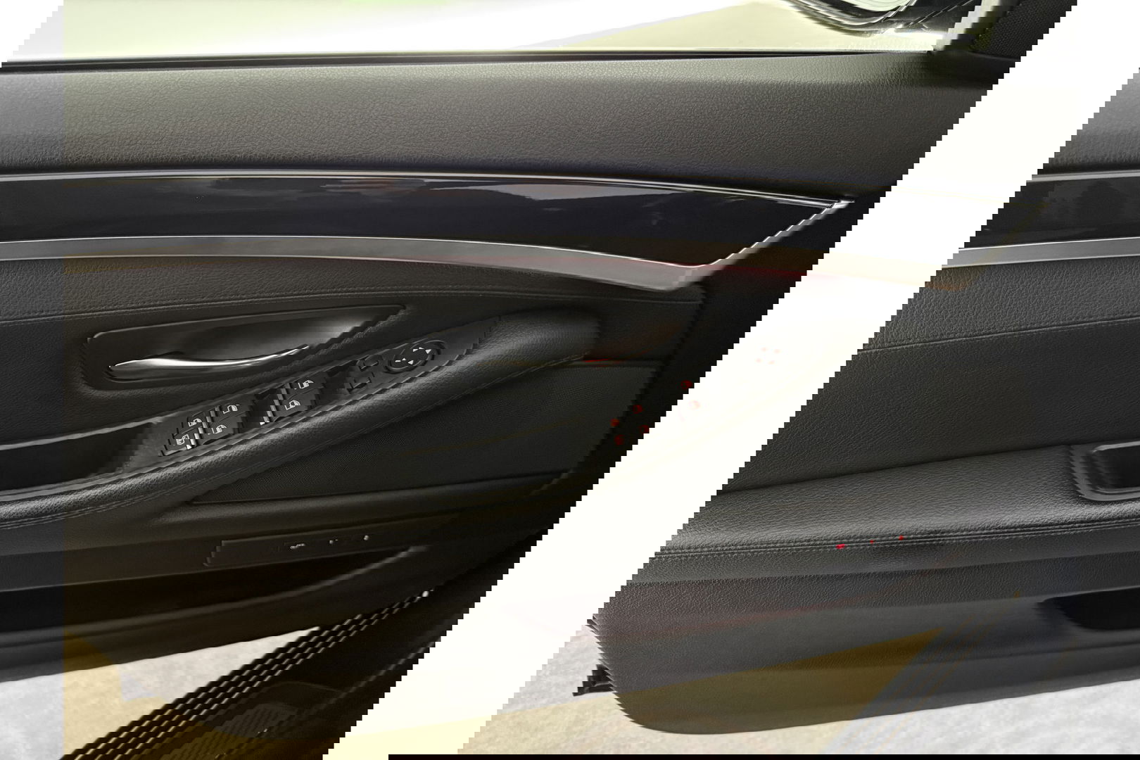 BMW 5 Serie 520i M Sport 184PK Pano LED Camera Clima Head up Display Memory Virtual Navi PDC Leder 19"LMV
