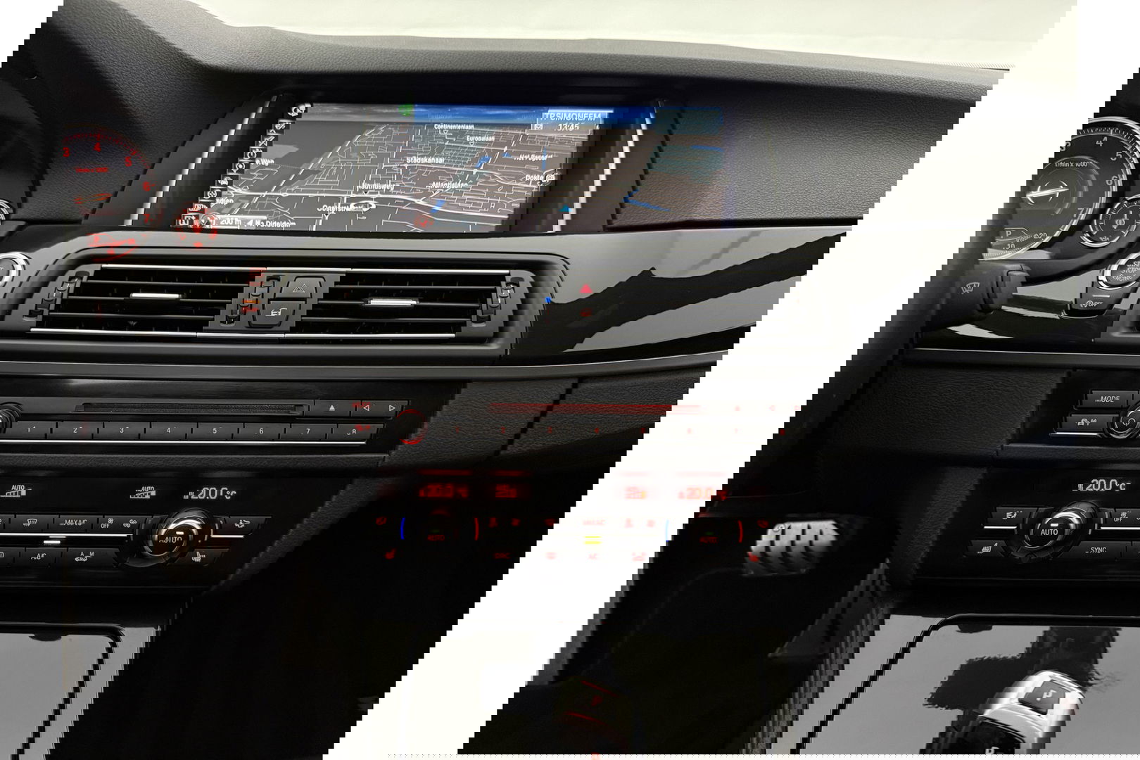 BMW 5 Serie 520i M Sport 184PK Pano LED Camera Clima Head up Display Memory Virtual Navi PDC Leder 19"LMV