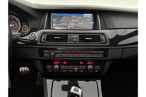 BMW 5 Serie 520i M Sport 184PK Pano LED Camera Clima Head up Display Memory Virtual Navi PDC Leder 19"LMV