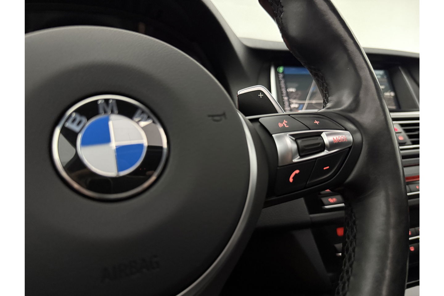 BMW 5 Serie 520i M Sport 184PK Pano LED Camera Clima Head up Display Memory Virtual Navi PDC Leder 19"LMV