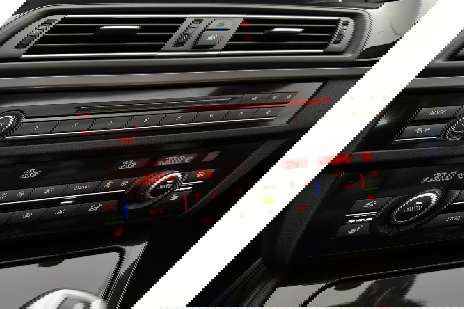 BMW 5 Serie 520i M Sport 184PK Pano LED Camera Clima Head up Display Memory Virtual Navi PDC Leder 19"LMV