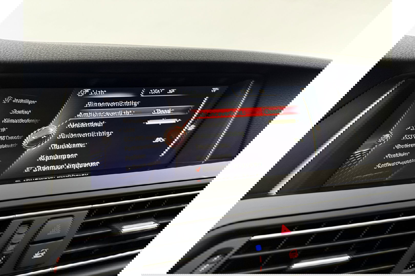 BMW 5 Serie 520i M Sport 184PK Pano LED Camera Clima Head up Display Memory Virtual Navi PDC Leder 19"LMV