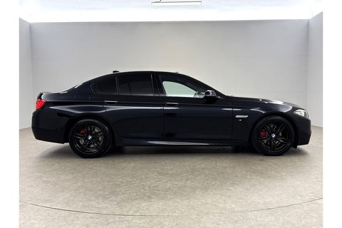 BMW 5 Serie 520i M Sport 184PK Pano LED Camera Clima Head up Display Memory Virtual Navi PDC Leder 19"LMV
