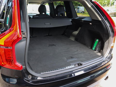 Volvo XC90 2.0 D5 AWD Momentum 235PK