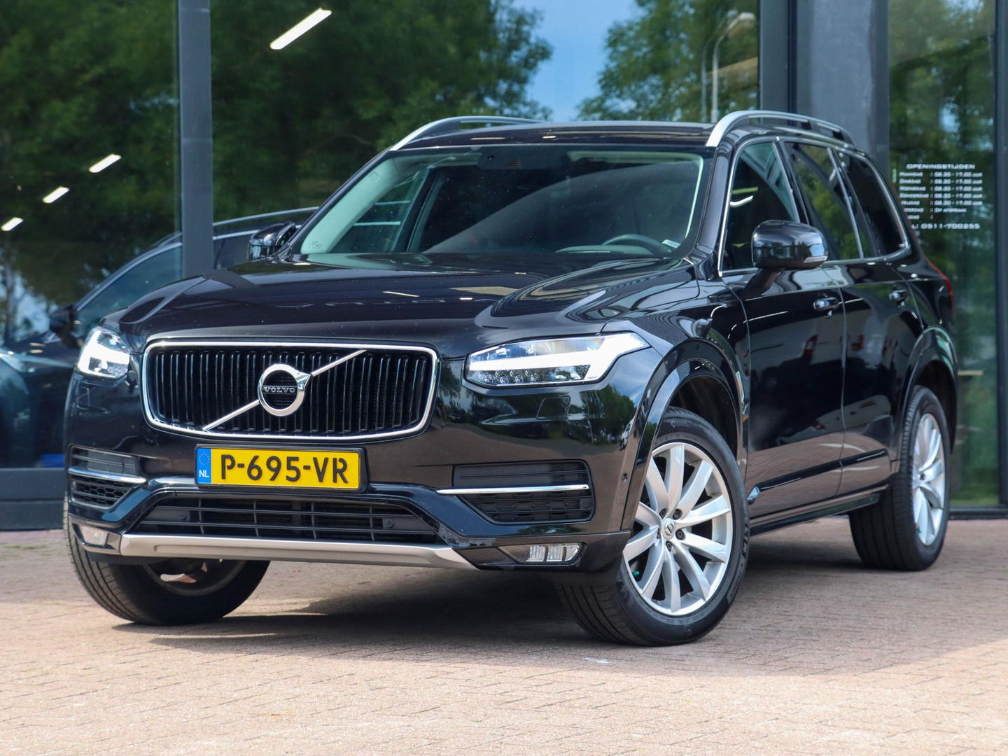 Volvo XC90 2.0 D5 AWD Momentum 235PK