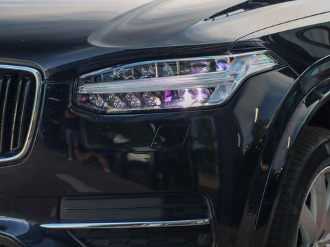 Volvo XC90 2.0 D5 AWD Momentum 235PK