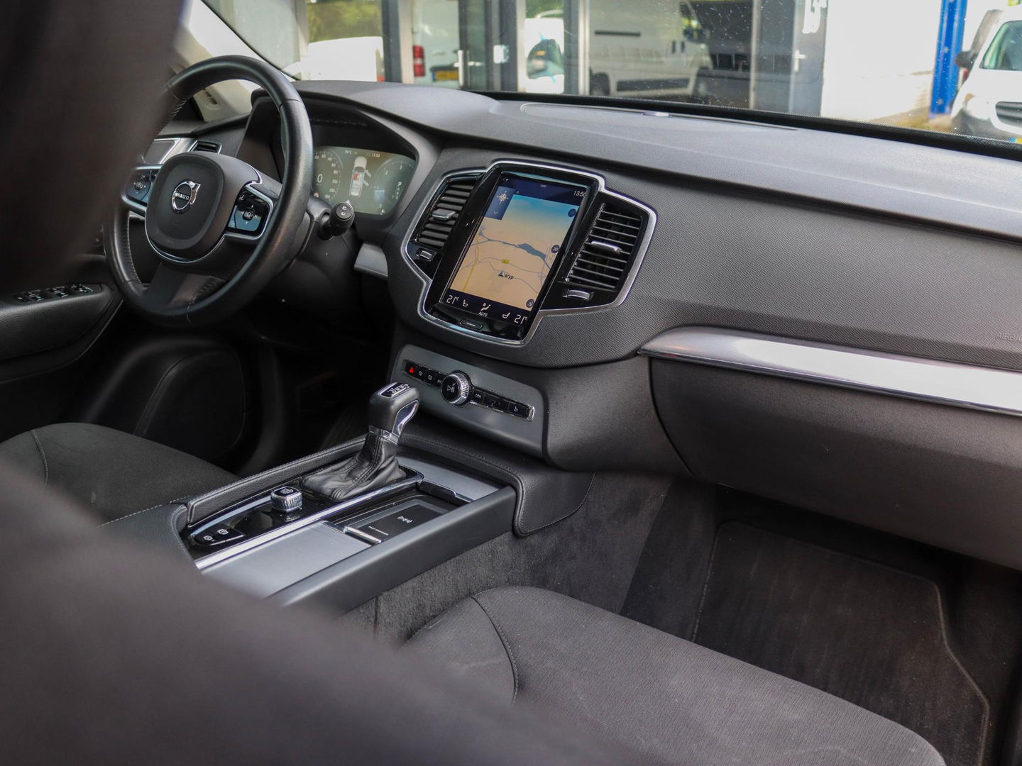 Volvo XC90 2.0 D5 AWD Momentum 235PK