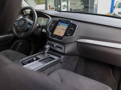 Volvo XC90 2.0 D5 AWD Momentum 235PK
