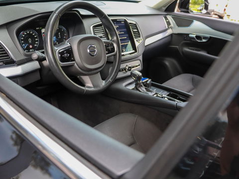 Volvo XC90 2.0 D5 AWD Momentum 235PK