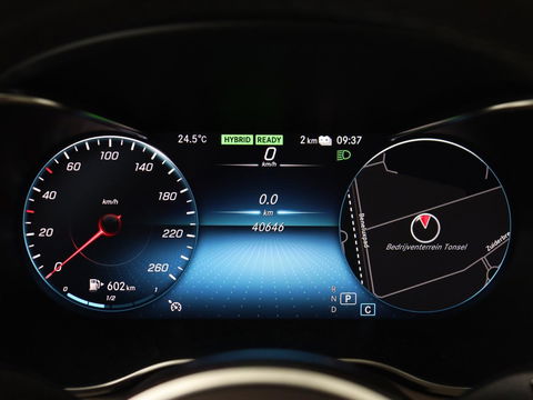 Mercedes-Benz C-Klasse 300e Avantgarde Luxury | Panoramadak | Luchtvering | Burmester | Stuurverwarming | 360 Camera | Leder | Stoelverwarming | Memory | Carplay | Sfeerverlichting | Matrix LED | PHEV | Plug In