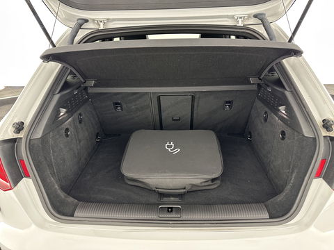Audi A3 Sportback 1.4 e-tron PHEV Ambition Pro Line plus Aut. *PANO | FULL-LED | 1/2LEATHER | KEYLESS | BANG&OLUFSEN | NAVI-FULLMAP | SPORT-SEATS | ECC | PDC | CRUISE | 18''ALU*