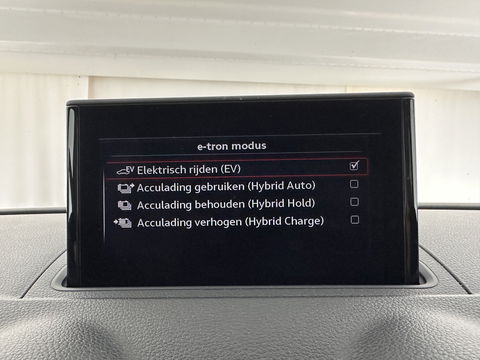 Audi A3 Sportback 1.4 e-tron PHEV Ambition Pro Line plus Aut. *PANO | FULL-LED | 1/2LEATHER | KEYLESS | BANG&OLUFSEN | NAVI-FULLMAP | SPORT-SEATS | ECC | PDC | CRUISE | 18''ALU*