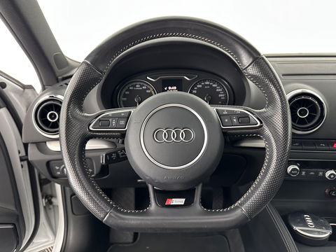 Audi A3 Sportback 1.4 e-tron PHEV Ambition Pro Line plus Aut. *PANO | FULL-LED | 1/2LEATHER | KEYLESS | BANG&OLUFSEN | NAVI-FULLMAP | SPORT-SEATS | ECC | PDC | CRUISE | 18''ALU*