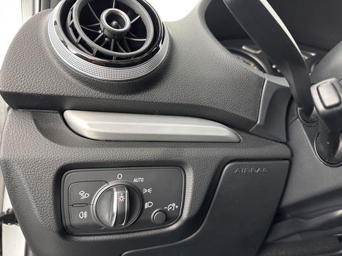Audi A3 Sportback 1.4 e-tron PHEV Ambition Pro Line plus Aut. *PANO | FULL-LED | 1/2LEATHER | KEYLESS | BANG&OLUFSEN | NAVI-FULLMAP | SPORT-SEATS | ECC | PDC | CRUISE | 18''ALU*
