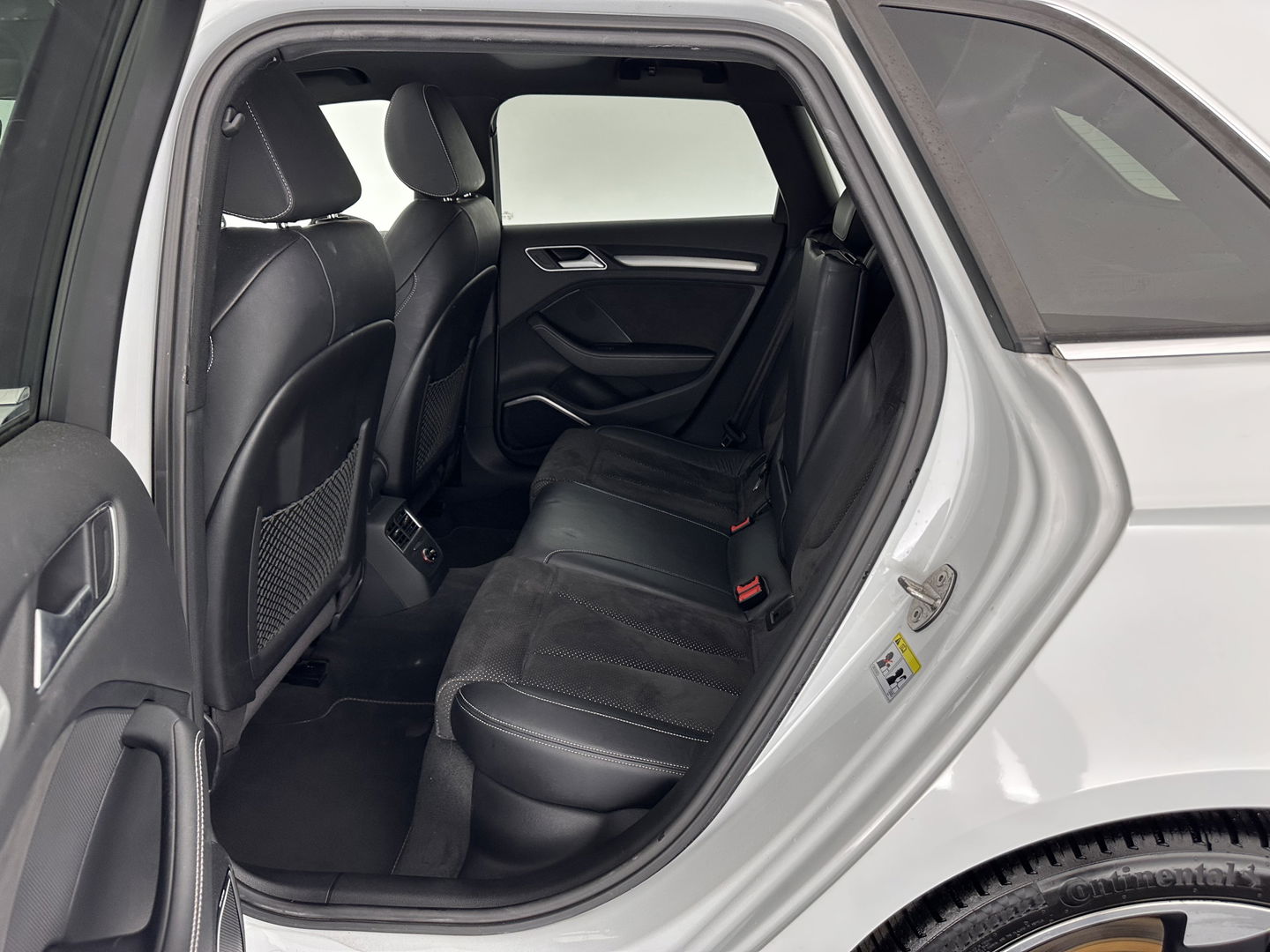 Audi A3 Sportback 1.4 e-tron PHEV Ambition Pro Line plus Aut. *PANO | FULL-LED | 1/2LEATHER | KEYLESS | BANG&OLUFSEN | NAVI-FULLMAP | SPORT-SEATS | ECC | PDC | CRUISE | 18''ALU*