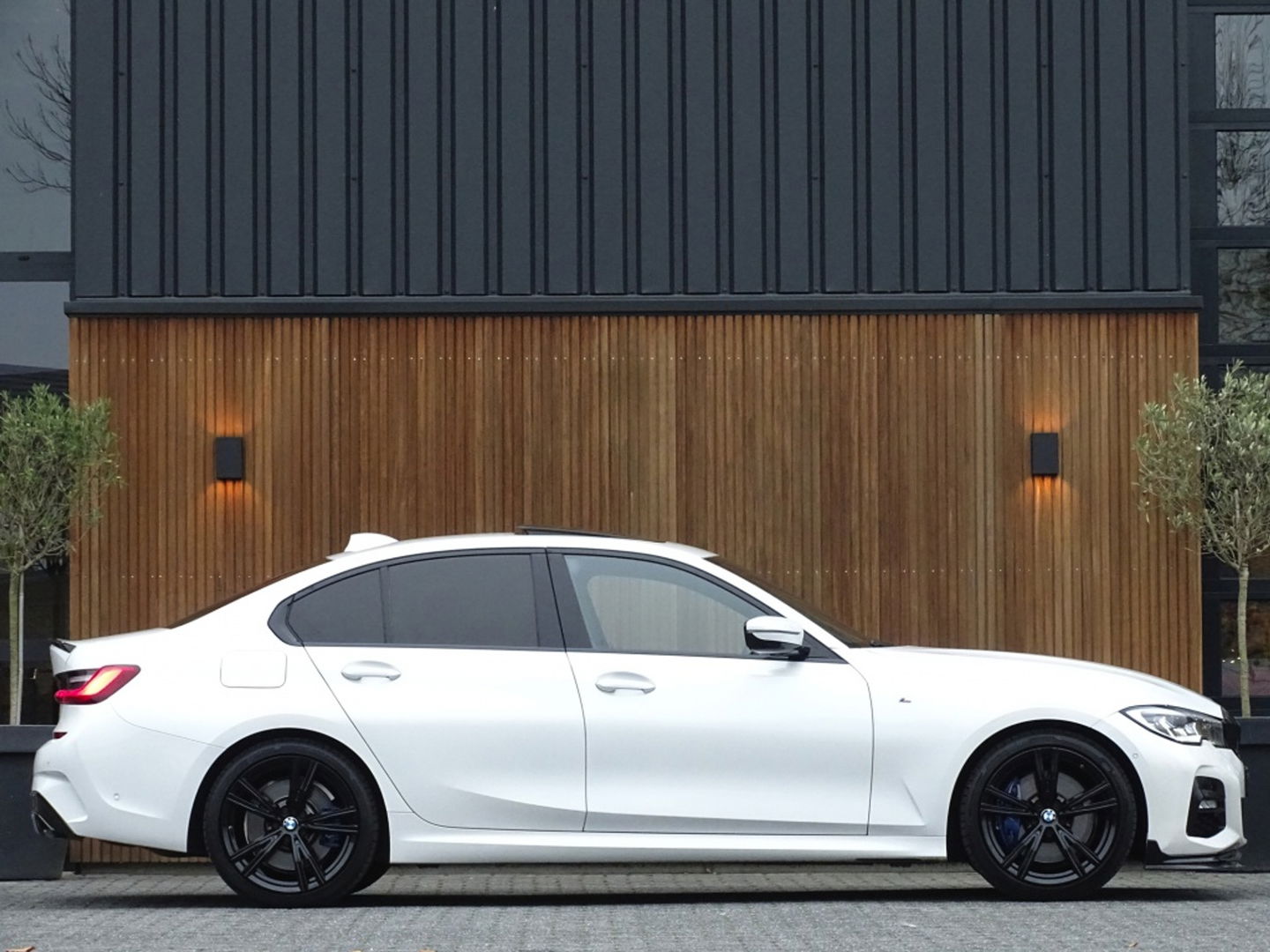 BMW 3-serie 330i 259PK / M-Sport / Individual / M340 Ed. / laser