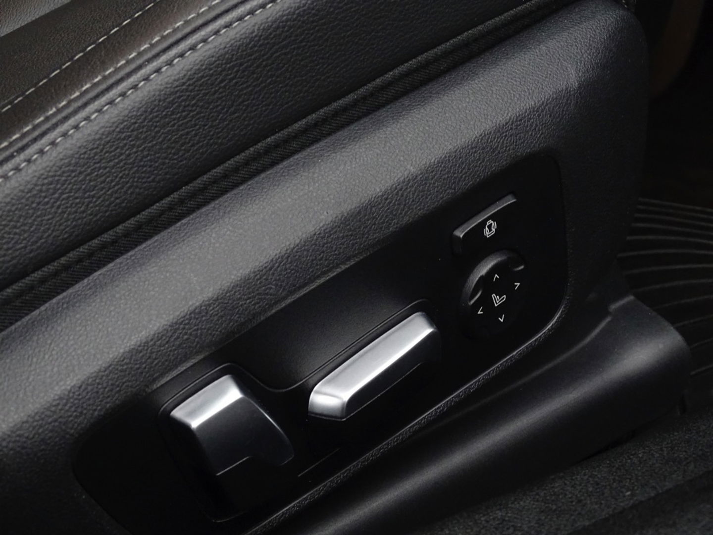 BMW 3-serie 330i 259PK / M-Sport / Individual / M340 Ed. / laser