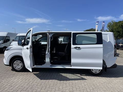 Ford Transit Custom 320 2.0 TDCI 136pk L2H1 Trend originele DC 5 persoons / NIEUW / BPM VRIJ / vaste prijs rijklaar € 39.950 ex btw / lease vanaf € 652 / euro 6 diesel / vol opties !
