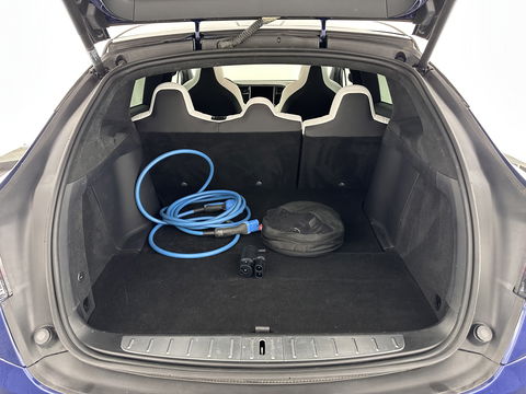 Tesla Model X 100D Aut. *PANO-WINDOW | AUTO-PILOT | LUXURY-LEATHER | CCS-FASTLOADER | NAVI-FULLMAP | FULL-LED | AIR-SUSPENSION | DIGI-COCKPIT | KEYLESS | CAMERA | DAB+ | HEATED-COMFORTSEATS | TOWBAR | 20''ALU*