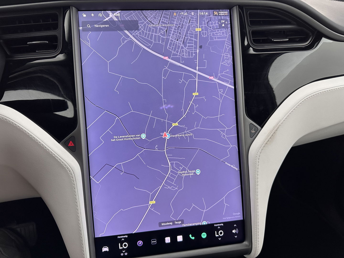Tesla Model X 100D Aut. *PANO-WINDOW | AUTO-PILOT | LUXURY-LEATHER | CCS-FASTLOADER | NAVI-FULLMAP | FULL-LED | AIR-SUSPENSION | DIGI-COCKPIT | KEYLESS | CAMERA | DAB+ | HEATED-COMFORTSEATS | TOWBAR | 20''ALU*