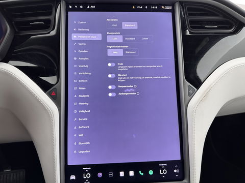 Tesla Model X 100D Aut. *PANO-WINDOW | AUTO-PILOT | LUXURY-LEATHER | CCS-FASTLOADER | NAVI-FULLMAP | FULL-LED | AIR-SUSPENSION | DIGI-COCKPIT | KEYLESS | CAMERA | DAB+ | HEATED-COMFORTSEATS | TOWBAR | 20''ALU*