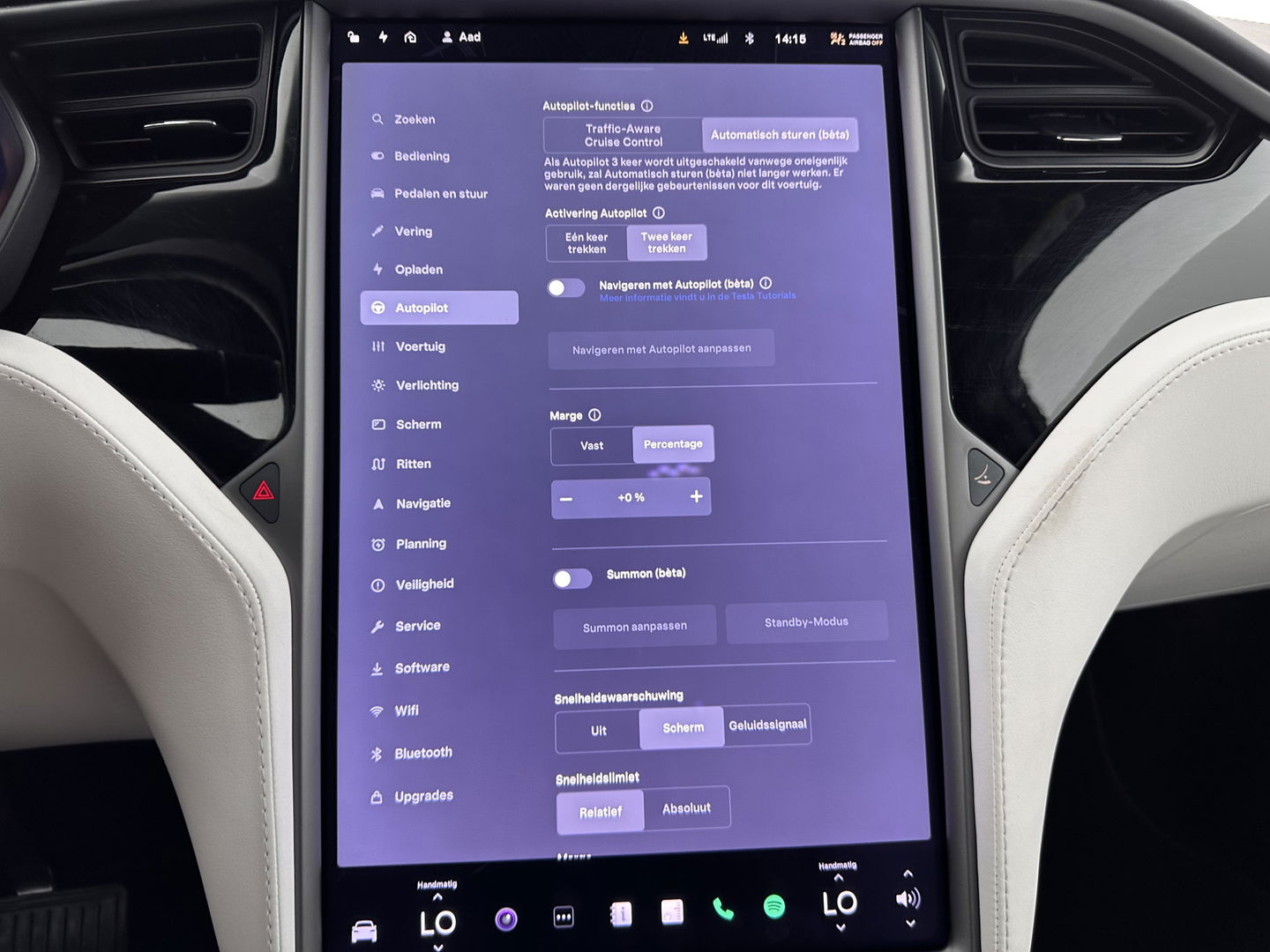 Tesla Model X 100D Aut. *PANO-WINDOW | AUTO-PILOT | LUXURY-LEATHER | CCS-FASTLOADER | NAVI-FULLMAP | FULL-LED | AIR-SUSPENSION | DIGI-COCKPIT | KEYLESS | CAMERA | DAB+ | HEATED-COMFORTSEATS | TOWBAR | 20''ALU*